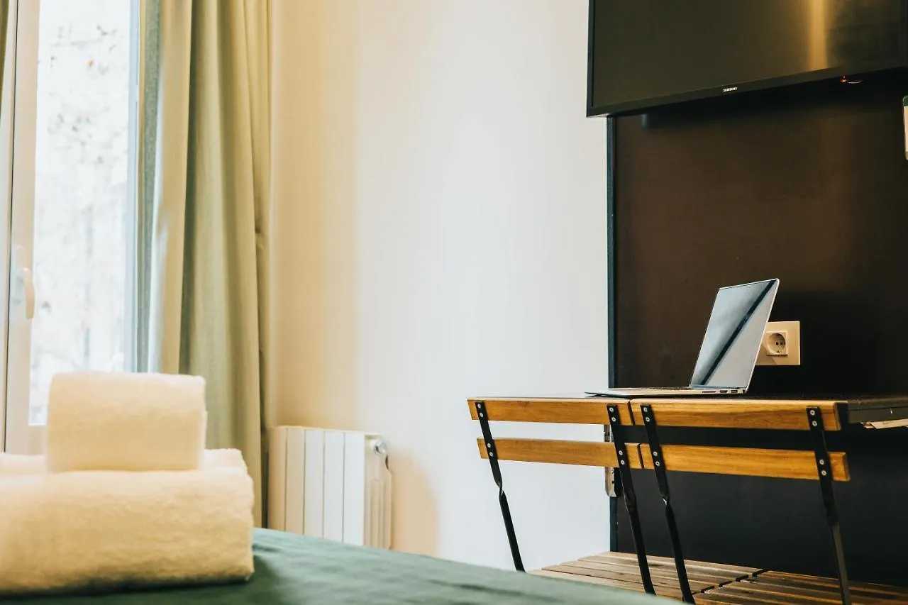 *** Guest house Bailen Green House Barcelona Spain